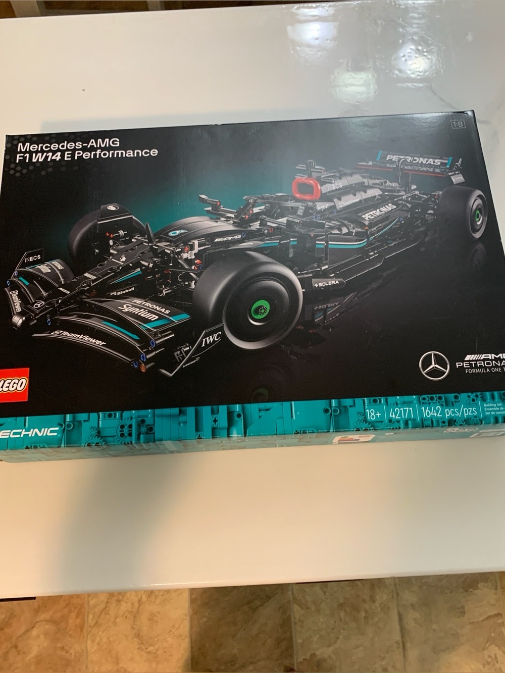 NWT! 42161 Lego Technic Mercedes-AMG F1 Racing Car Set - Black & Teal Accents